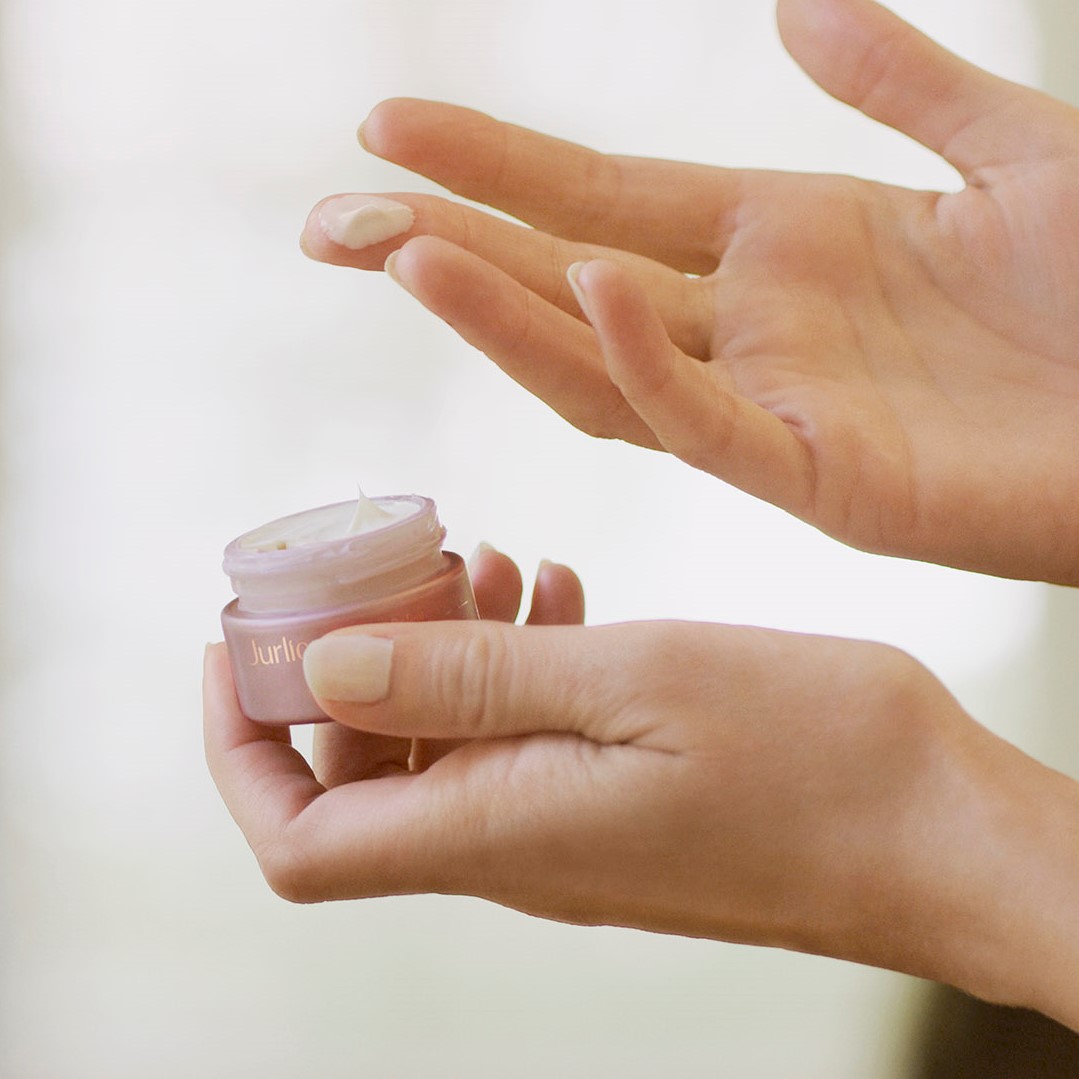 茱莉蔻新臻萃活颜菁华眼霜